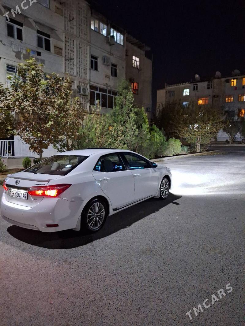 Toyota Corolla 2015 - 295 000 TMT - 11 мкр - img 4