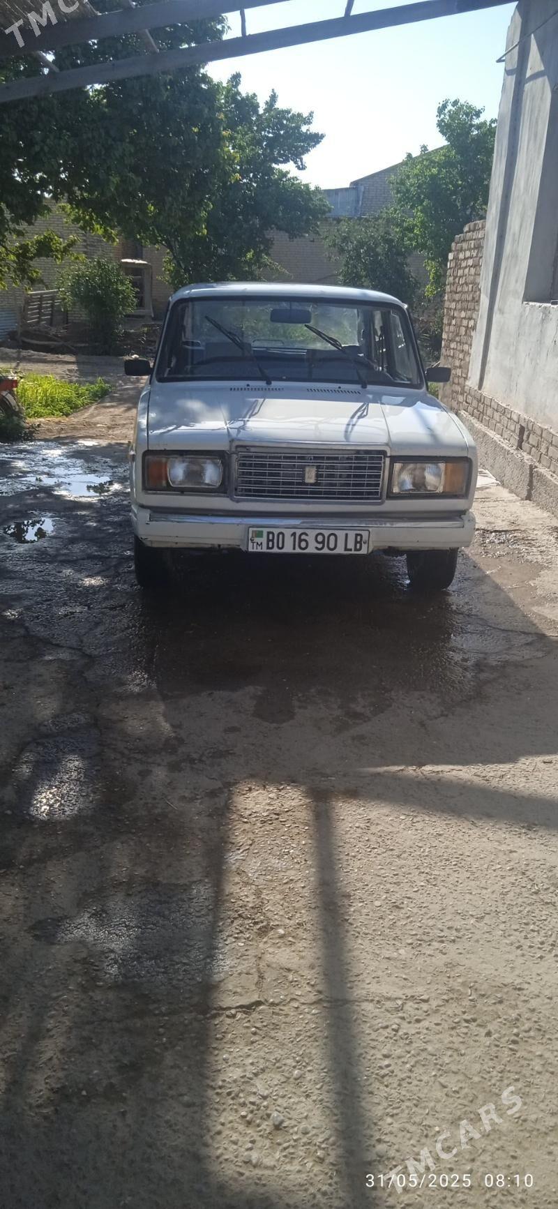 Toyota Camry 2010 - 40 000 TMT - Дянев - img 3