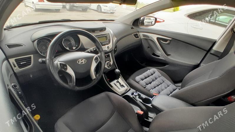 Hyundai Elantra 2012 - 170 000 TMT - 4 мкр - img 5