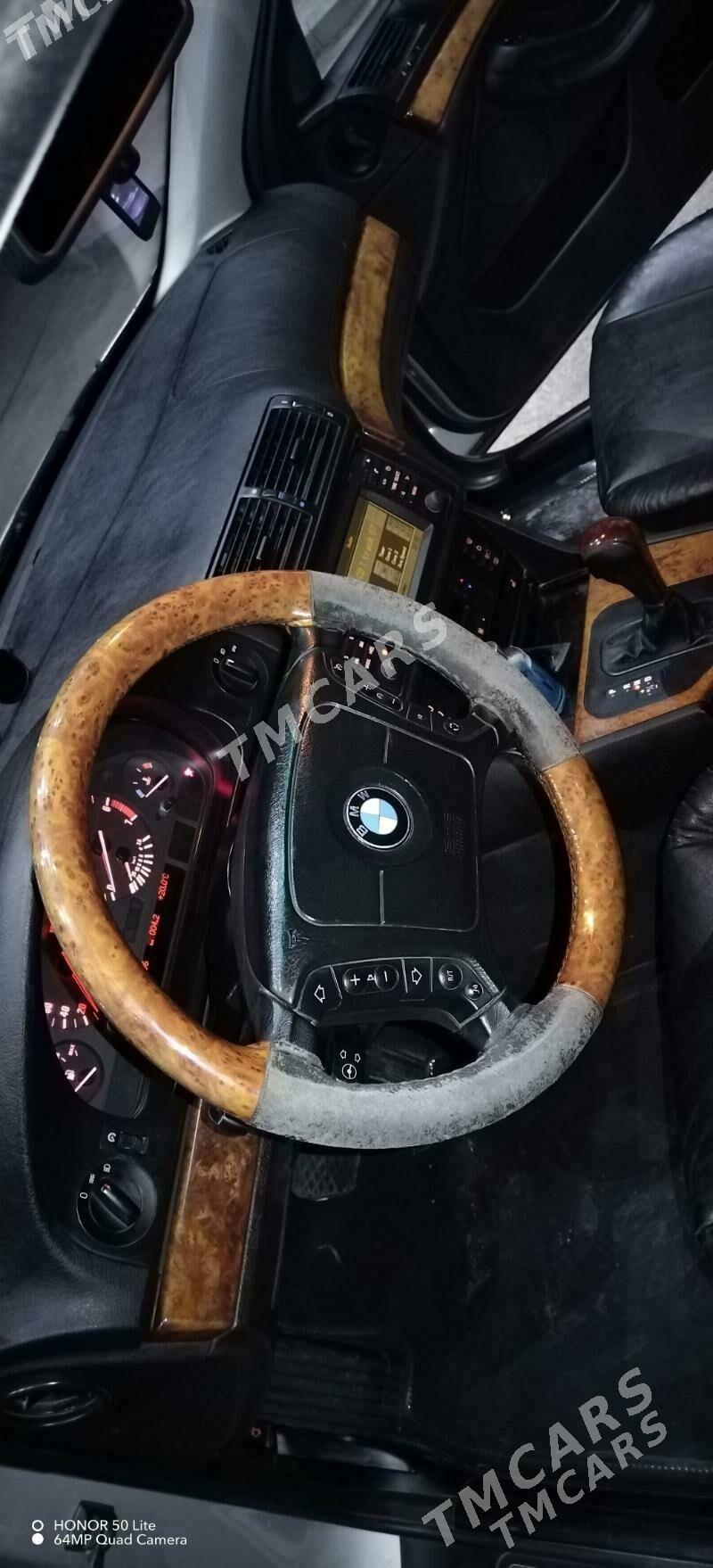 BMW E39 2001 - 160 000 TMT - Balkanabat - img 6