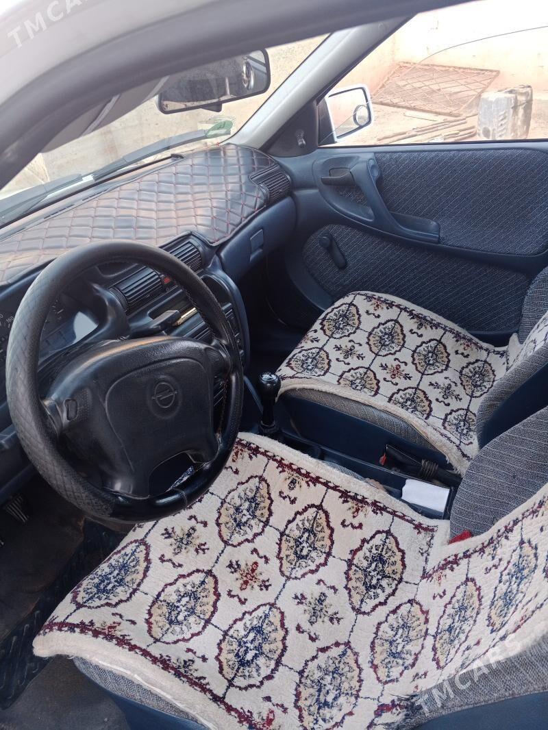 Opel Astra 1993 - 38 000 TMT - Дашогуз - img 1