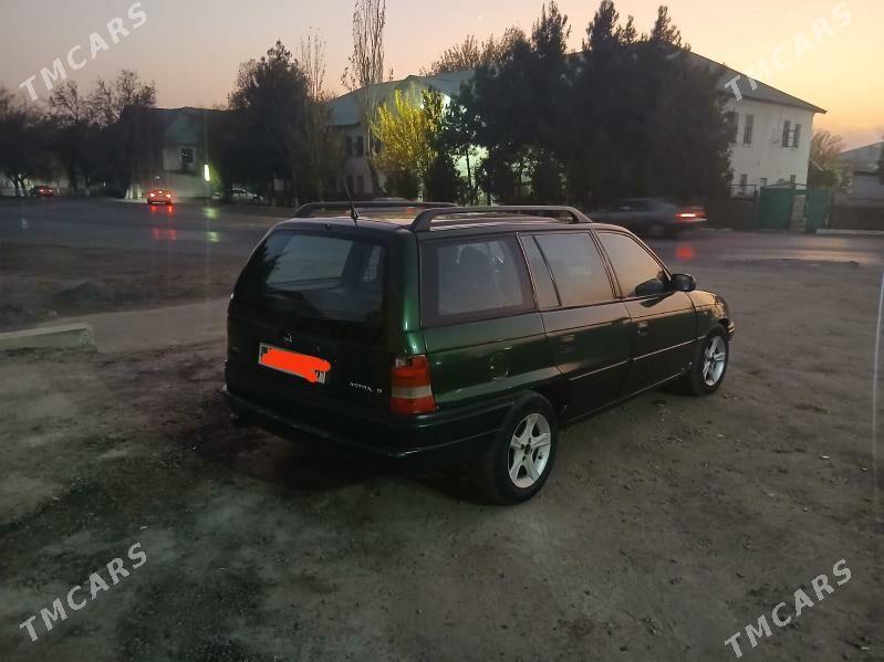 Opel Astra 1997 - 50 000 TMT - Чарджоу - img 3