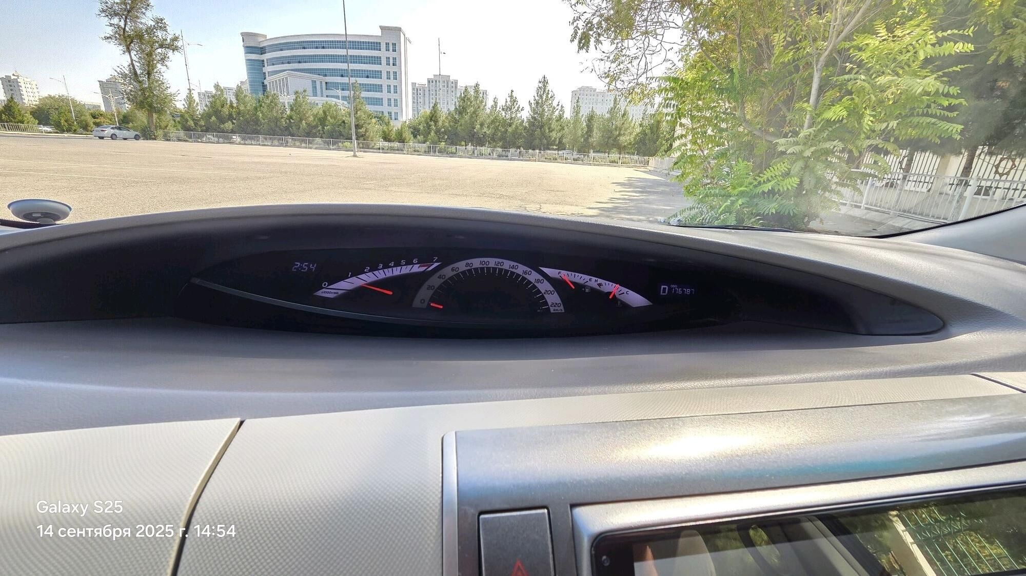 Toyota Previa 2011 - 300 000 TMT - 30 mkr - img 3