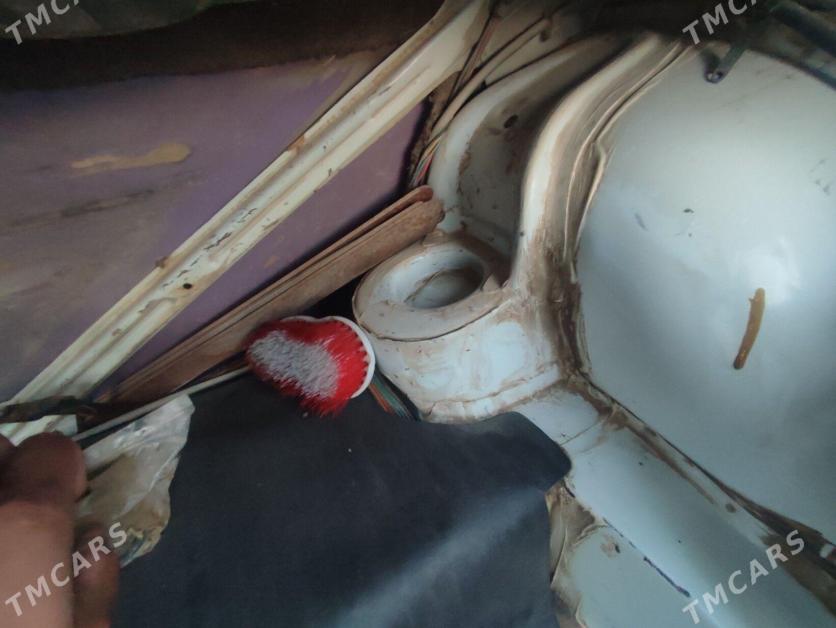 Lada 2107 1998 - 43 000 TMT - Mary - img 9