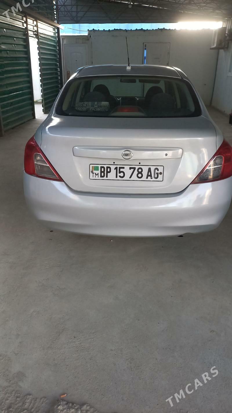 Nissan Versa 2012 - 112 000 TMT - Бузмеин - img 2