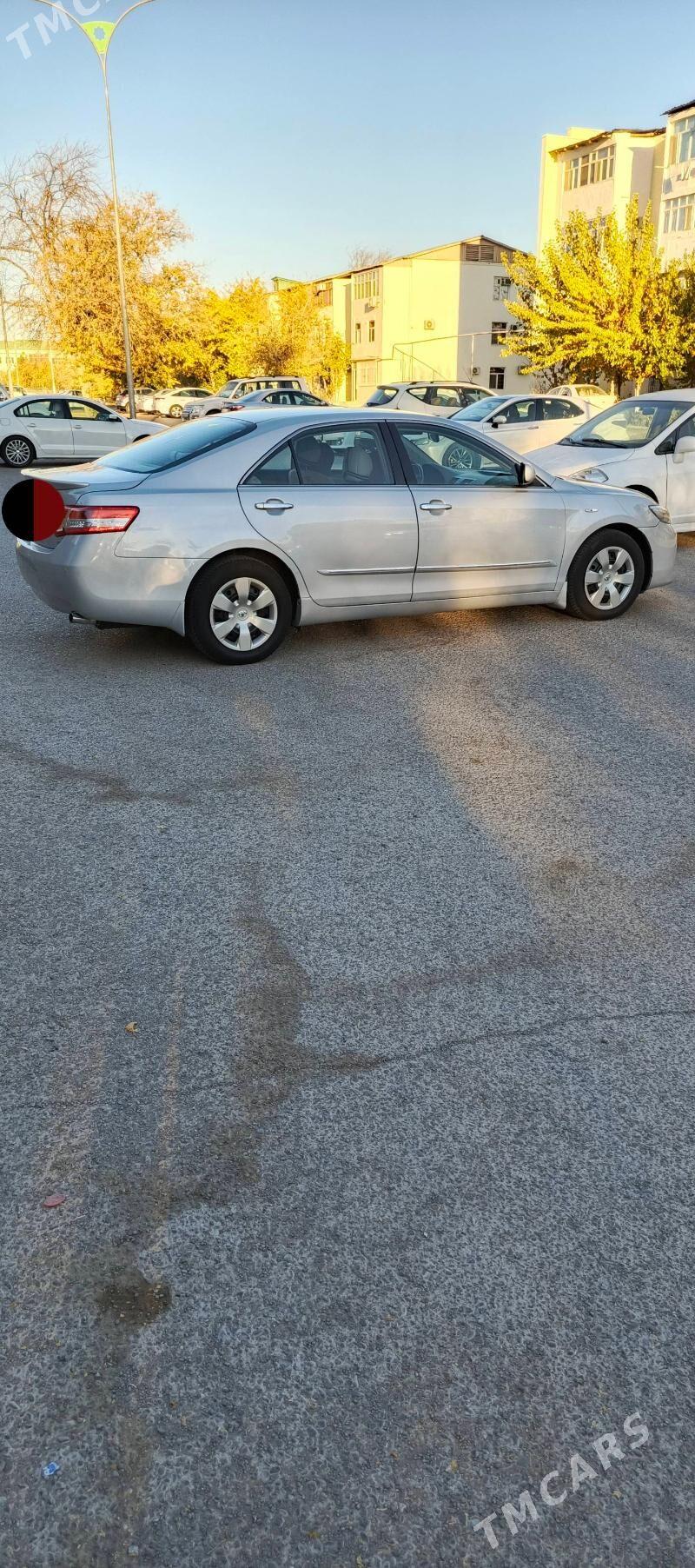 Toyota Camry 2010 - 180 000 TMT - 3 мкр - img 1