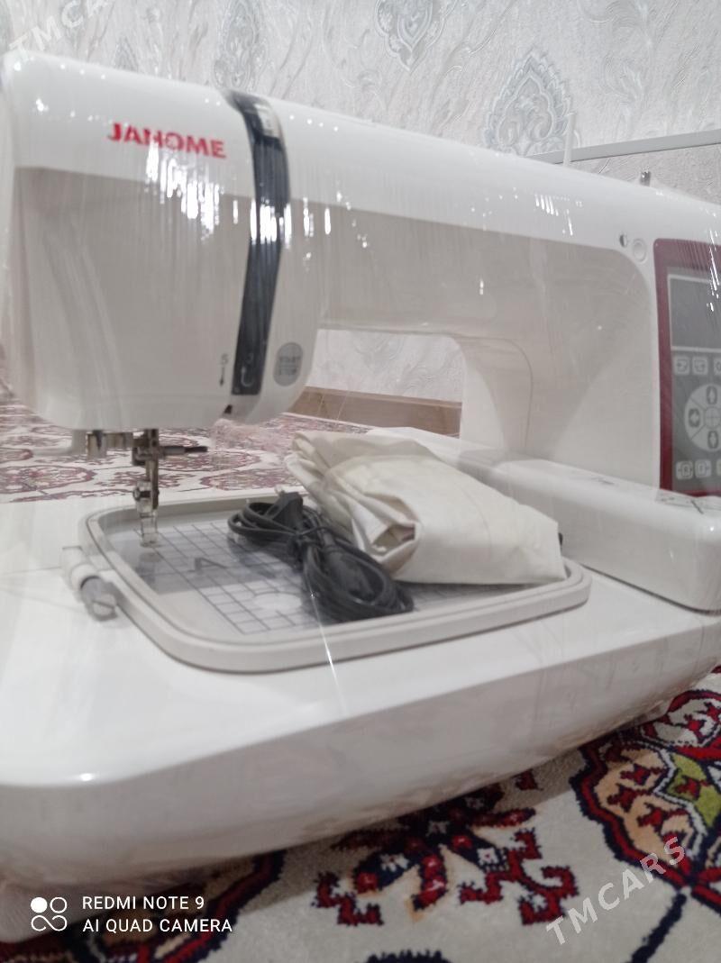 JANOME 230.E - Mary - img 3