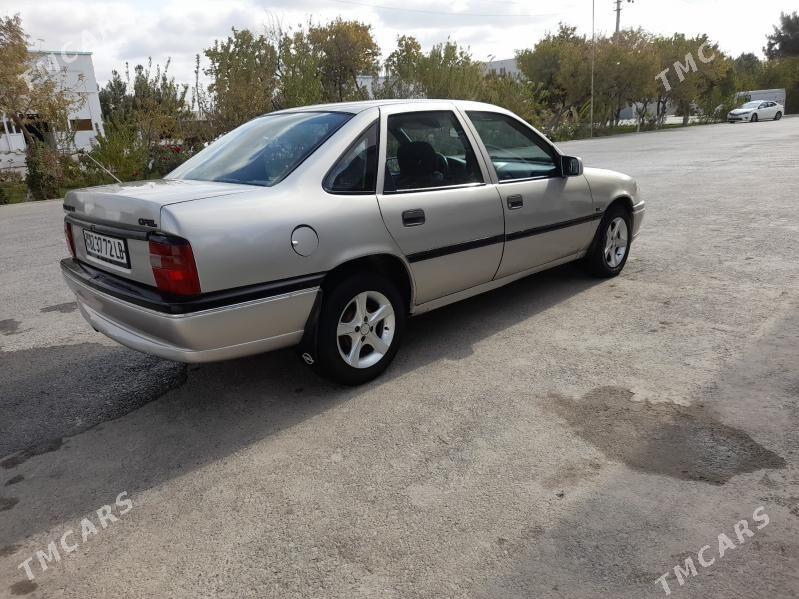 Opel Vectra 1993 - 40 000 TMT - Saýat - img 3