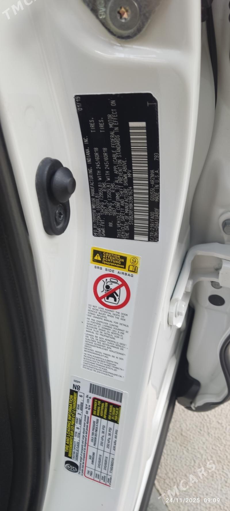 Toyota Highlander 2019 - 460 000 TMT - Мары - img 3