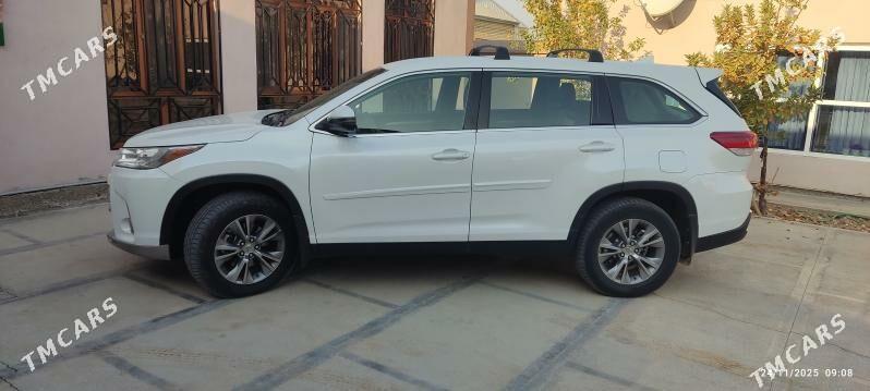 Toyota Highlander 2019 - 460 000 TMT - Мары - img 7