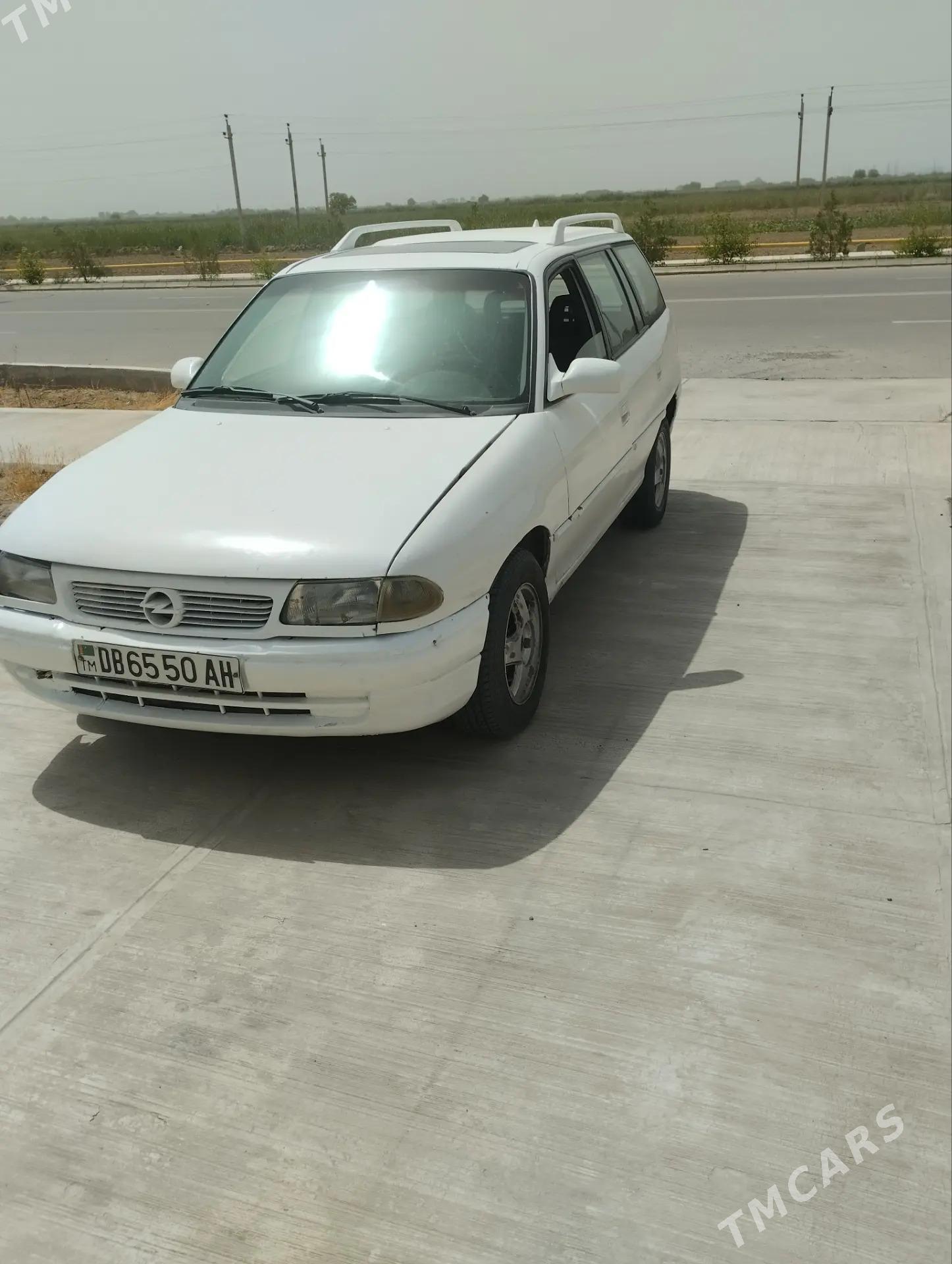 Opel Astra 1996 - 31 000 TMT - Täze zaman - img 2