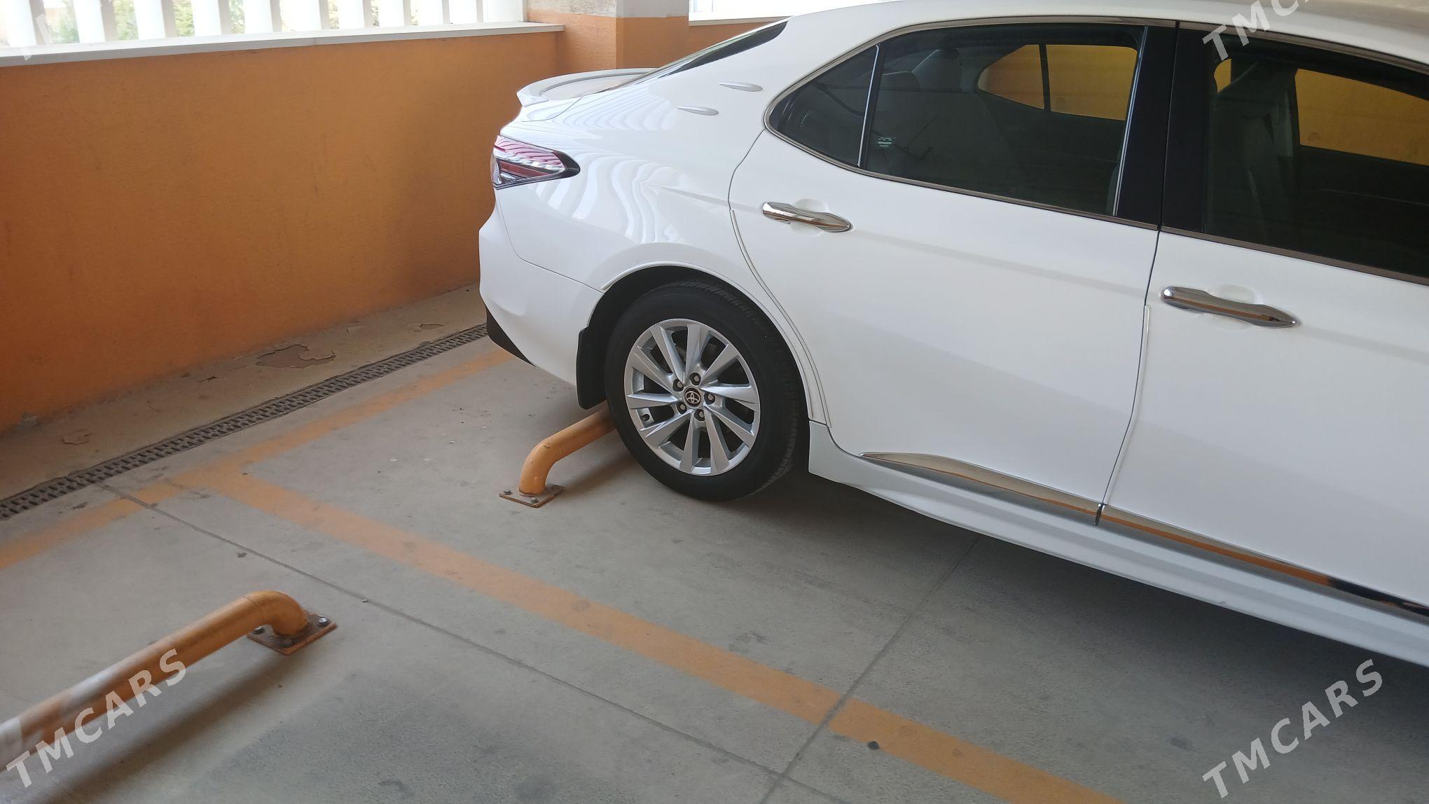 Toyota Camry 2021 - 265 000 TMT - Мир 2 - img 9