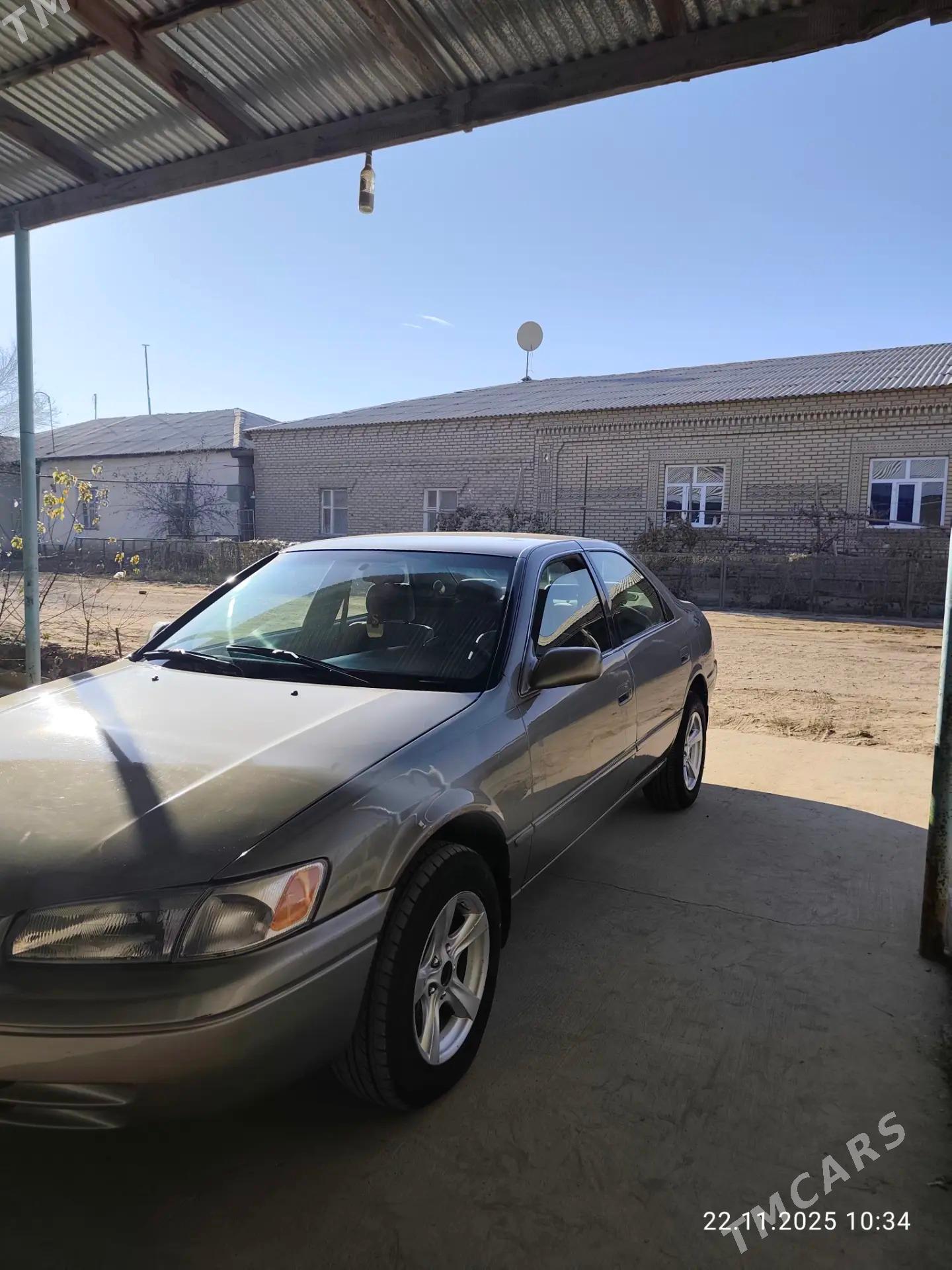 Toyota Camry 1998 - 116 000 TMT - Boldumsaz - img 4