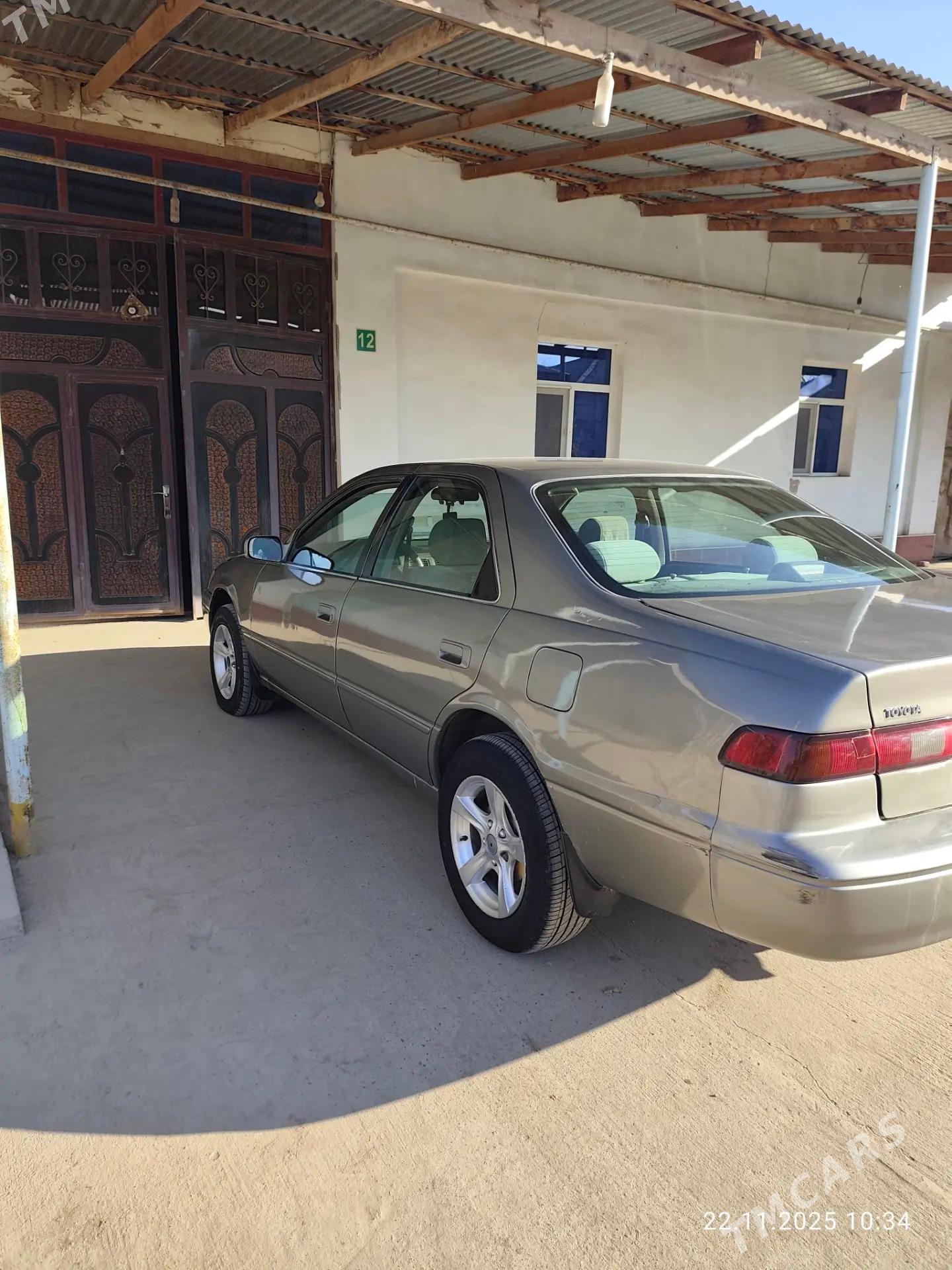 Toyota Camry 1998 - 116 000 TMT - Boldumsaz - img 1