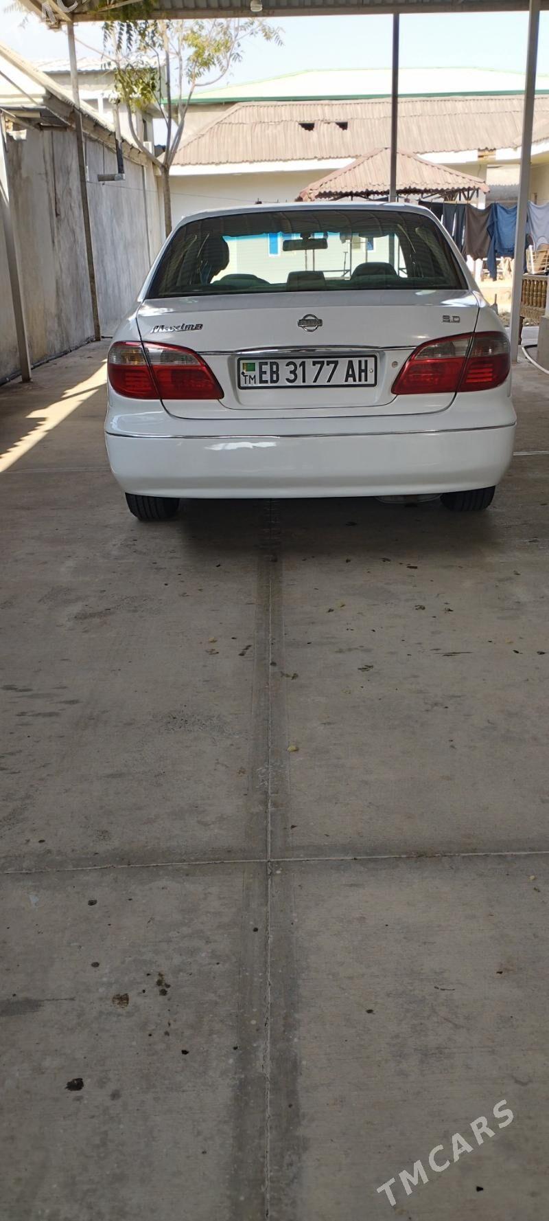 Nissan Maxima 2000 - 70 000 TMT - Бабадайхан - img 3