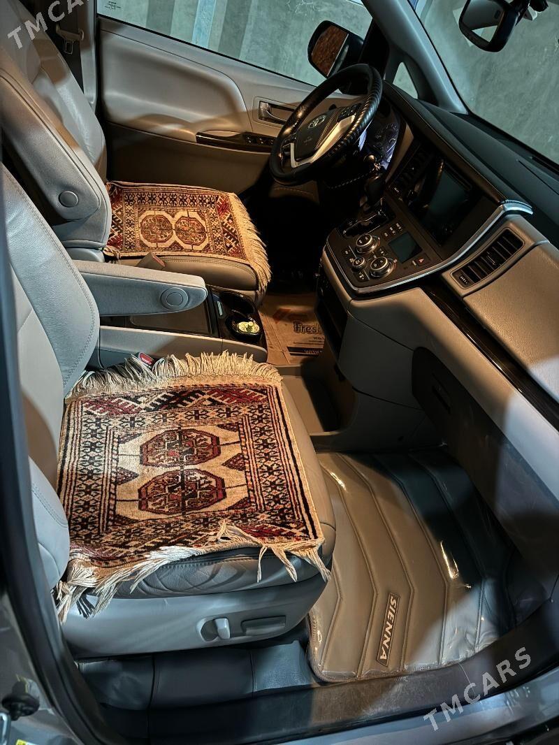 Toyota Sienna 2017 - 400 000 TMT - Теджен - img 5