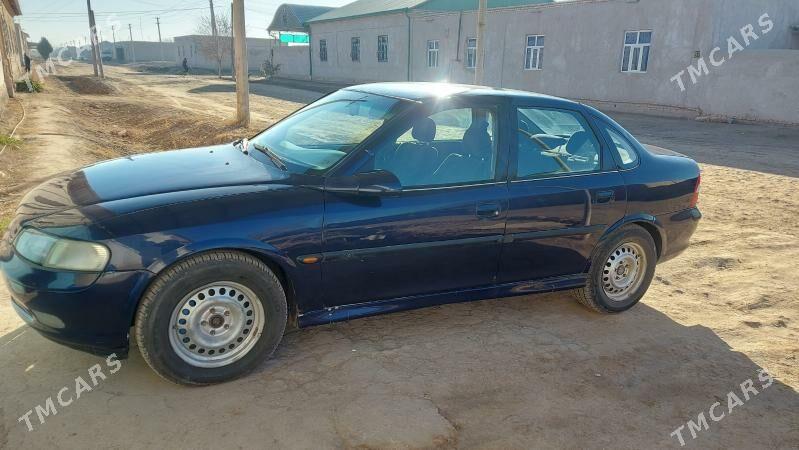 Opel Vectra 1998 - 65 000 TMT - Акдепе - img 1