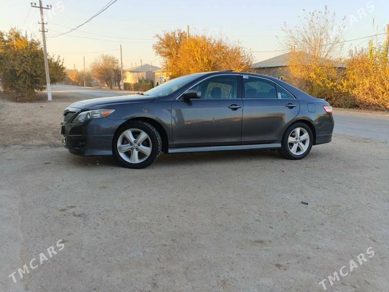 Toyota Camry 2010 - 260 000 TMT - Теджен - img 10