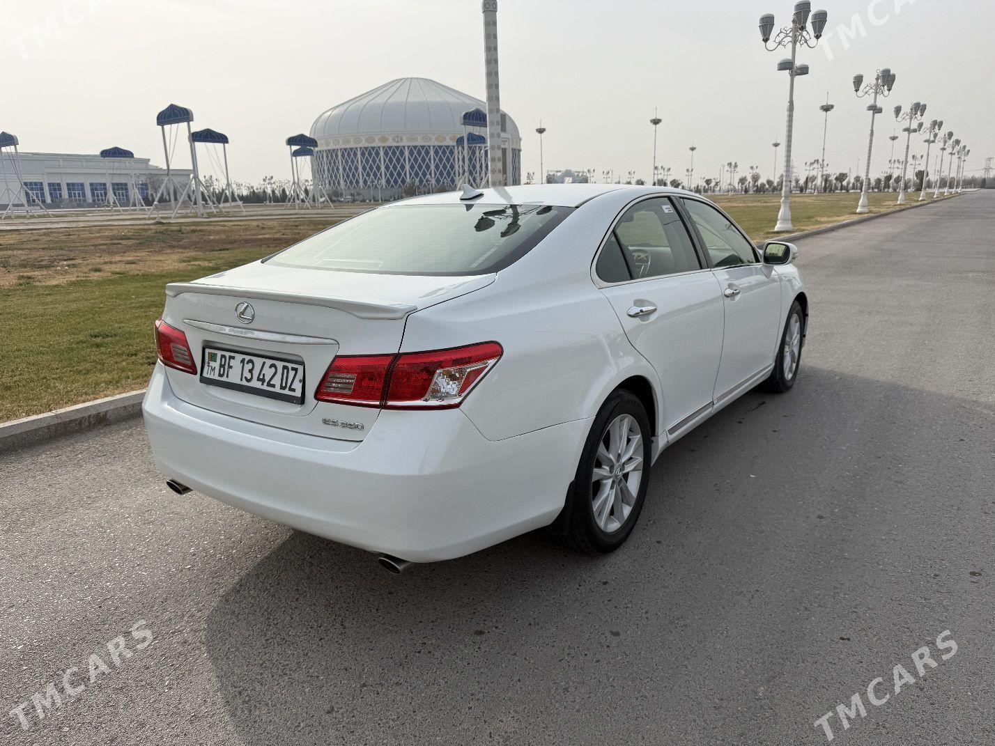 Toyota Camry 2011 - 240 000 TMT - Дашогуз - img 4