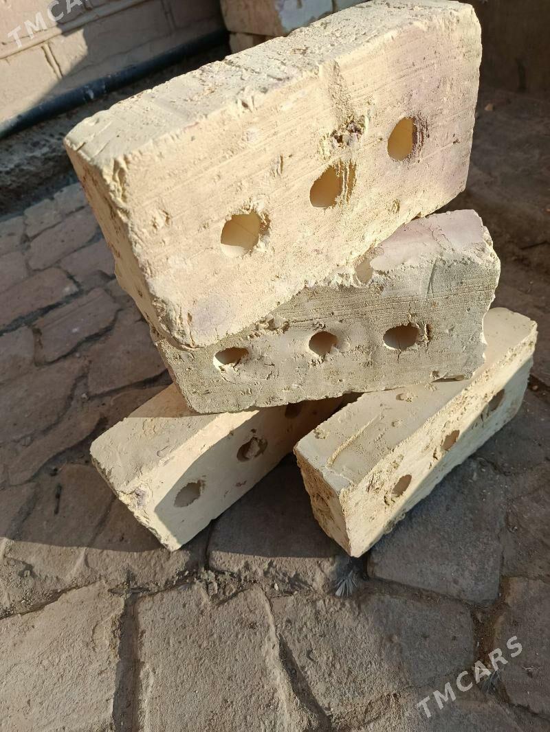 berk kerpic - Ýaşlyk - img 5