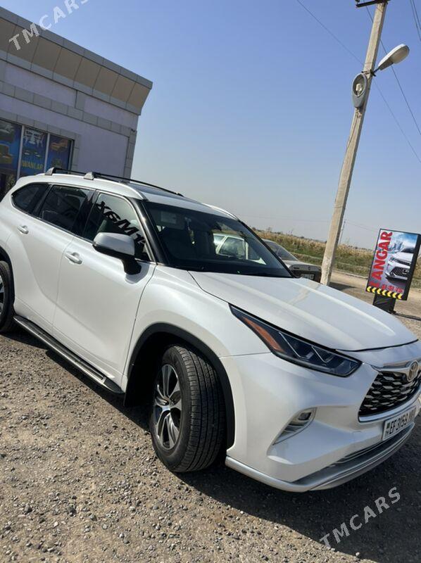 Toyota Highlander 2022 - 589 000 TMT - Сакарчага - img 3