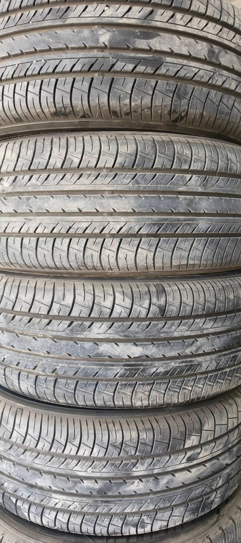 Yokohama 215 55 17 2 500 TMT - Garadamak - img 2