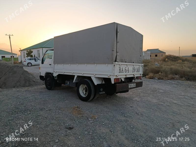 Toyota Dyna 2001 - 105 000 TMT - Гёкдепе - img 5