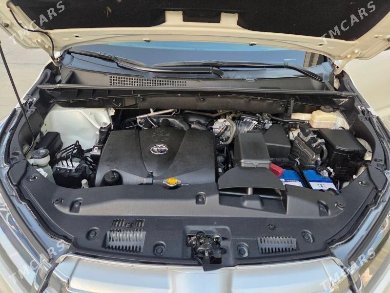 Toyota Highlander 2017 - 610 000 TMT - Gyzylarbat - img 10