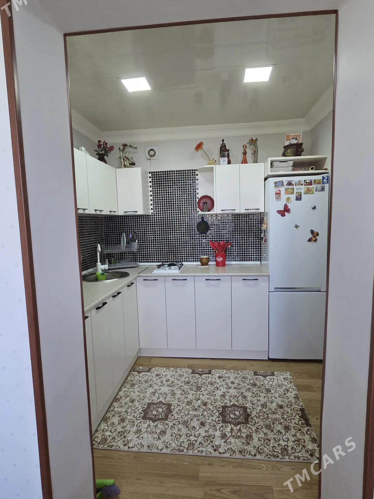 1 mkrn Sewcenka metjit 3 komnt - Aşgabat - img 7