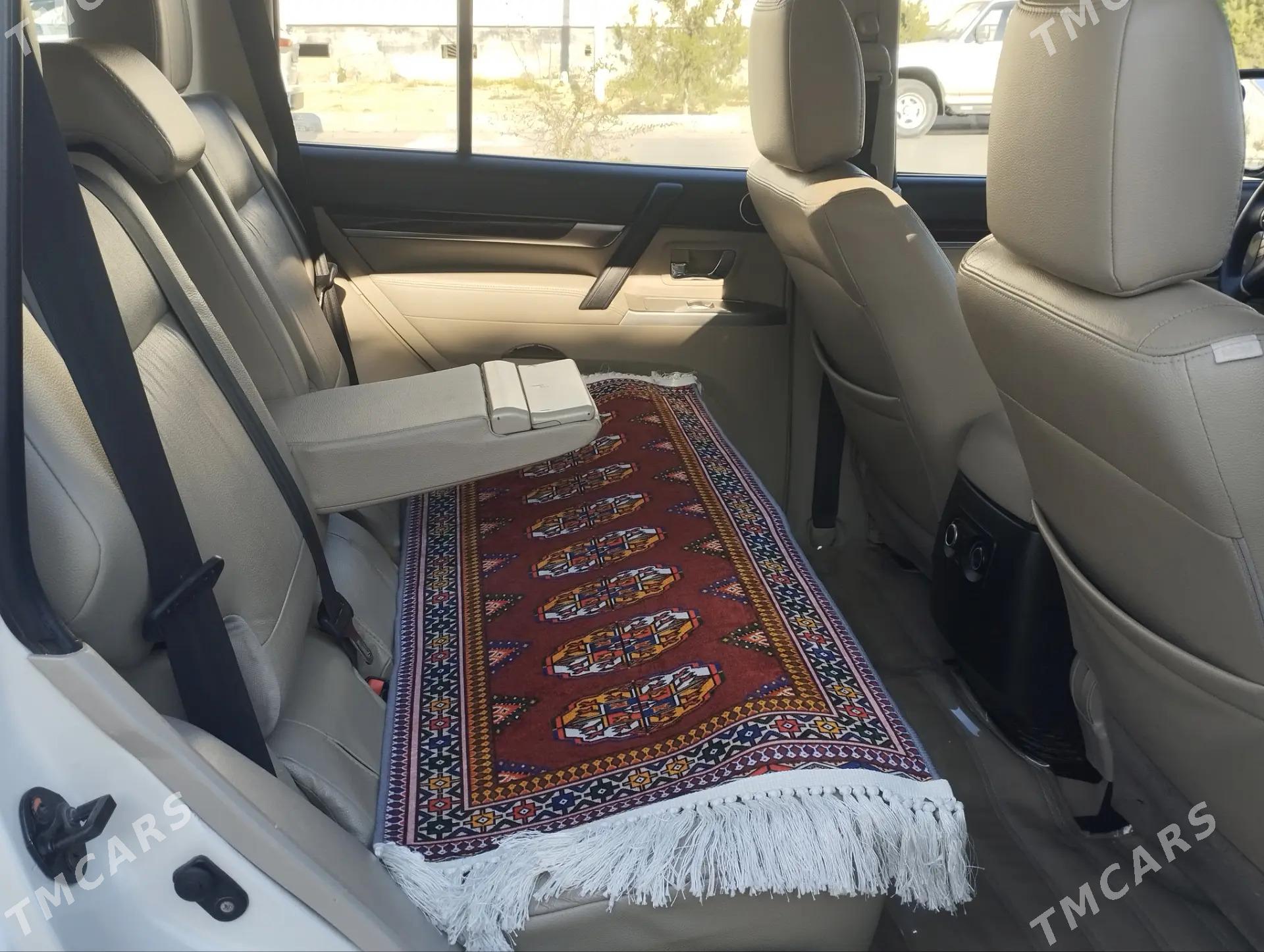 Mitsubishi Pajero 2013 - 300 000 TMT - Balkanabat - img 5