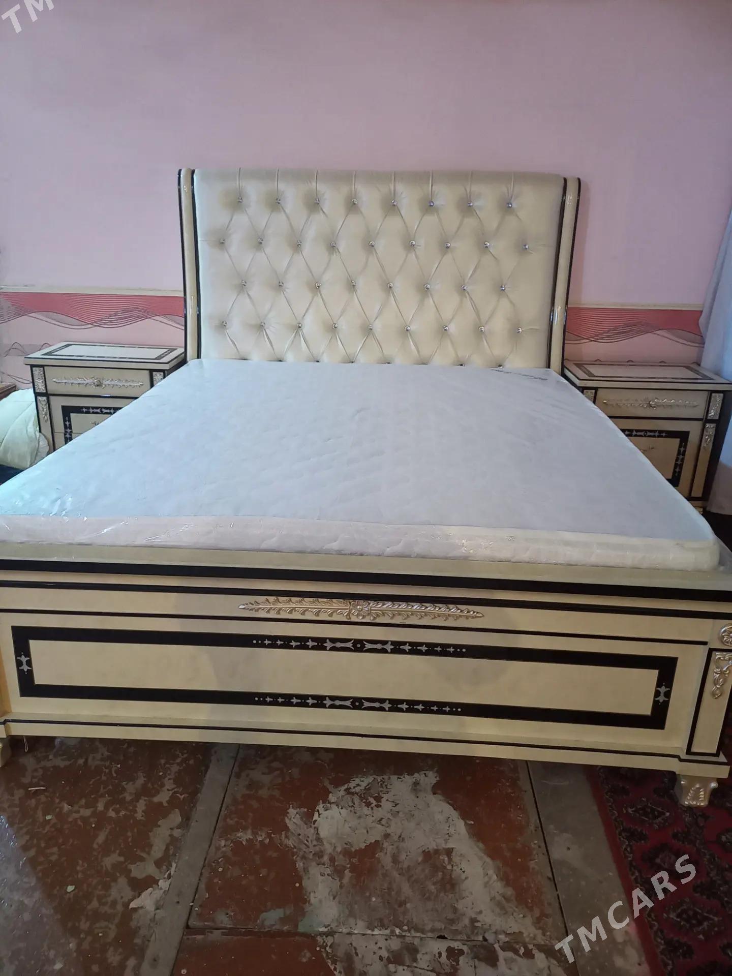 Gigant spalny - Дашогуз - img 1