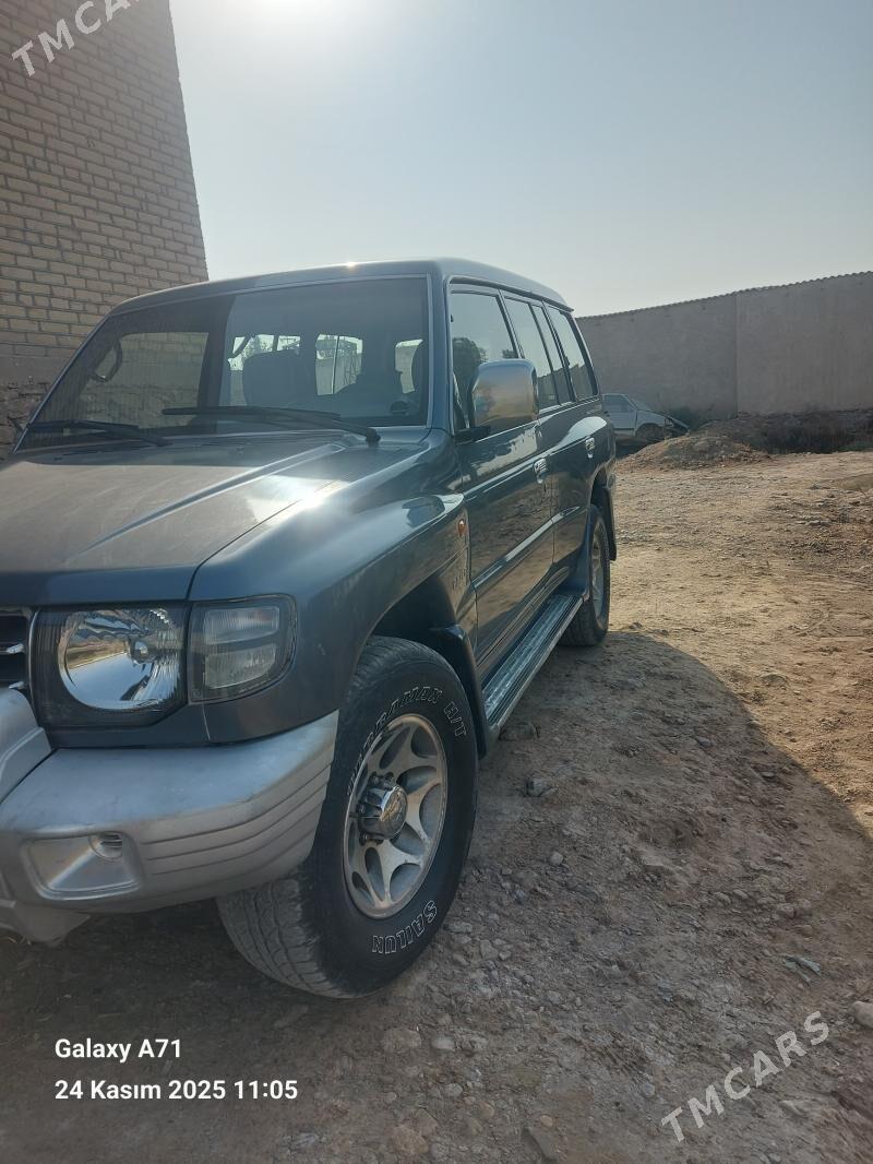 Mitsubishi Pajero 1998 - 110 000 TMT - Köýtendag - img 3