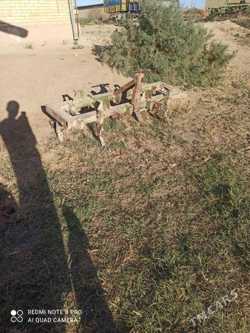 MTZ 80 1980 - 160 000 TMT - Çärjew - img 7