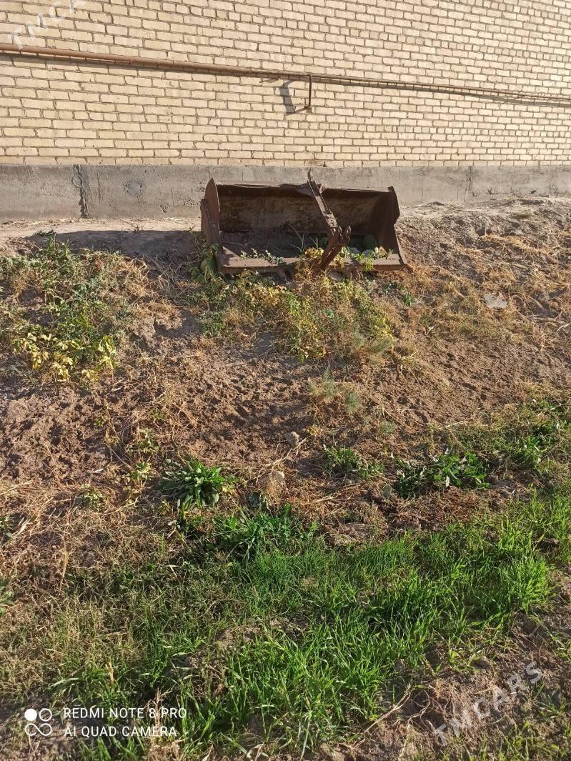 MTZ 80 1980 - 160 000 TMT - Çärjew - img 6