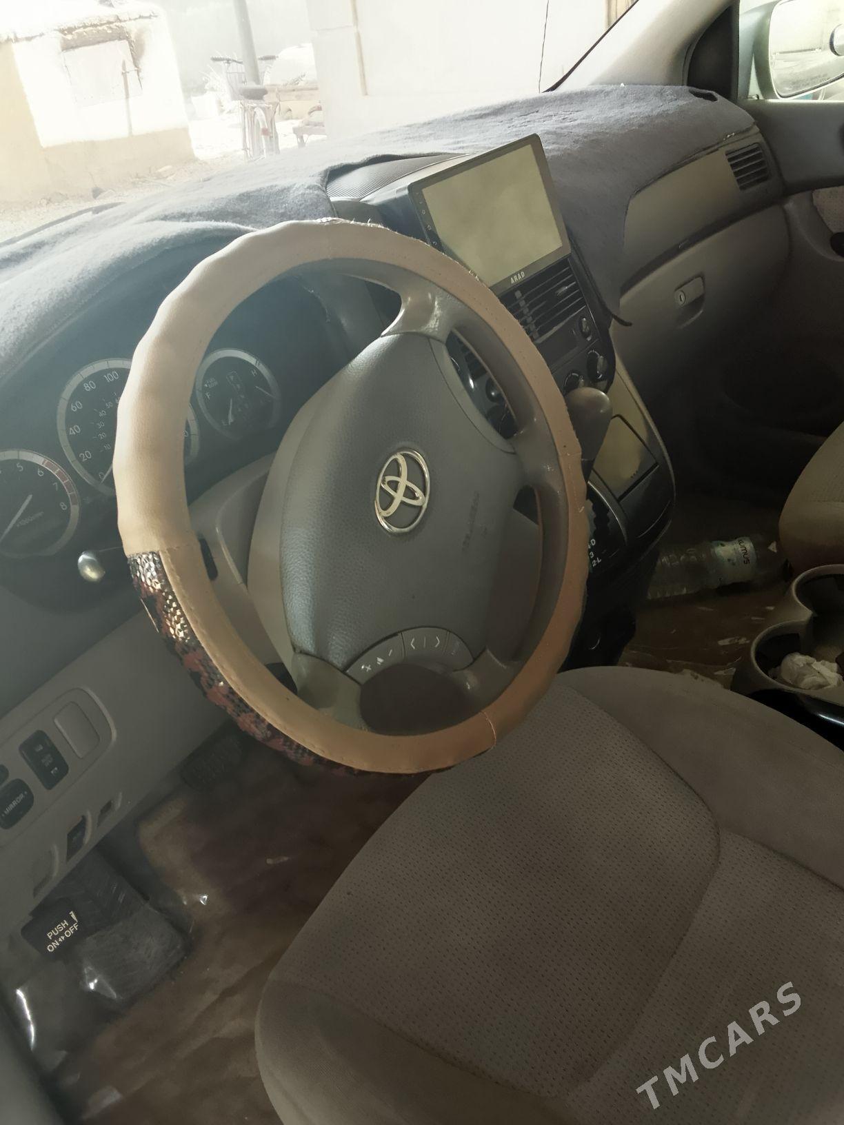 Toyota Sienna 2004 - 220 000 TMT - Murgap - img 1