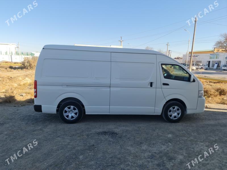 Toyota Hiace 2025 - 600 000 TMT - Bäherden - img 8