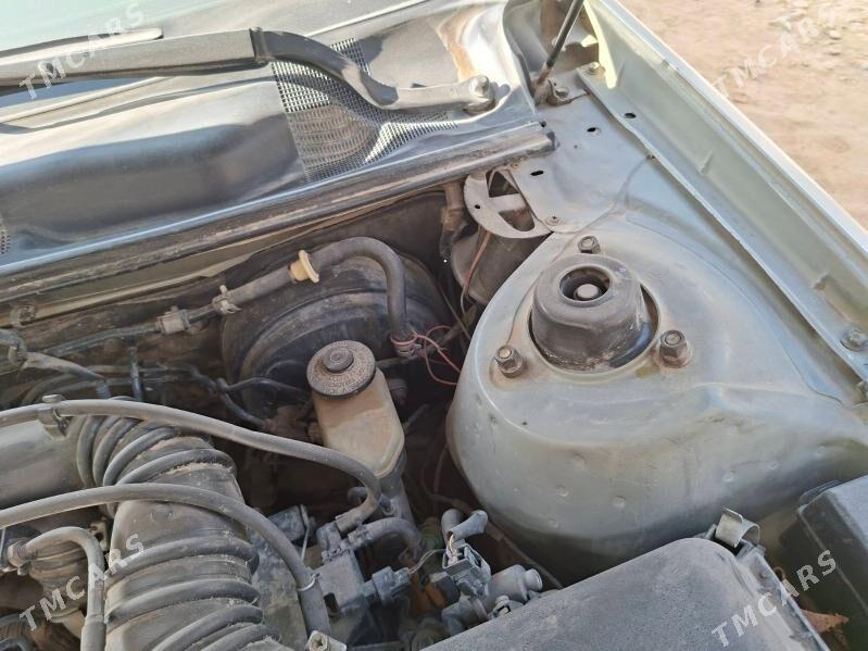 Toyota Camry 2000 - 150 000 TMT - Мары - img 8