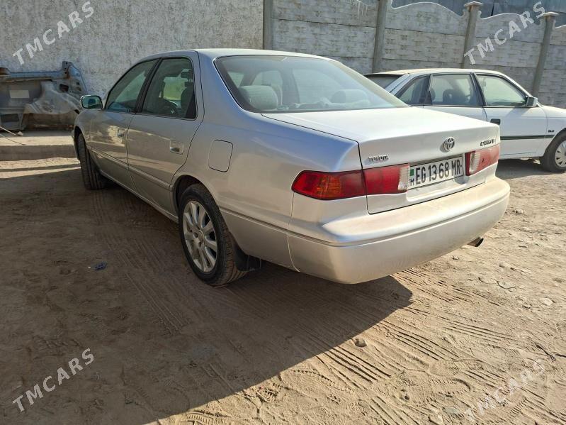 Toyota Camry 2000 - 150 000 TMT - Мары - img 4