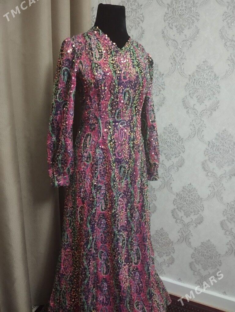 Wiçerni toy kőynekler - Улица Ататурка - img 4