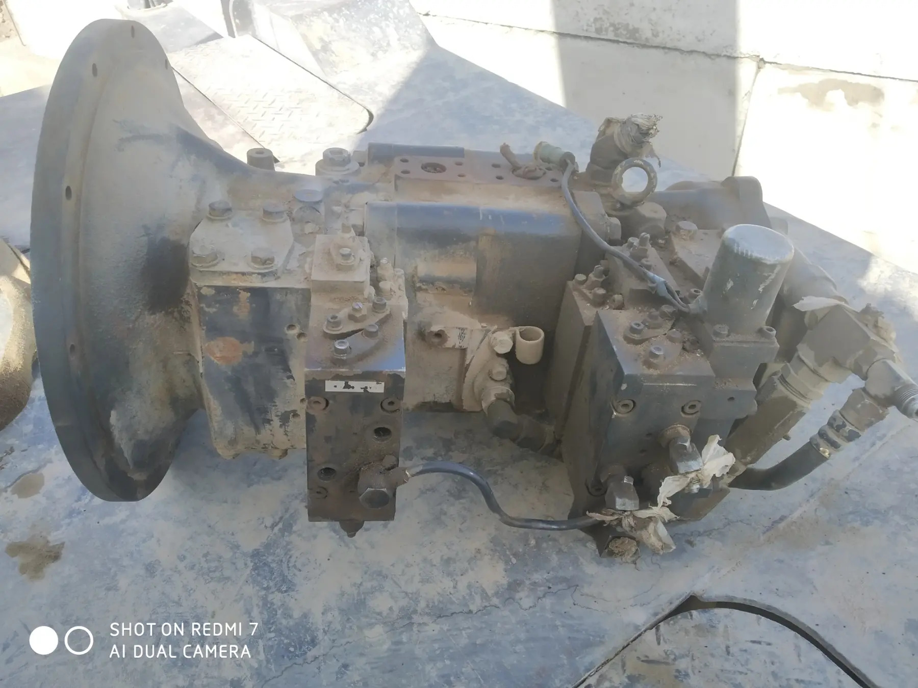 ensha ekskovator 20 000 TMT - Gurbansoltan Eje - img 3