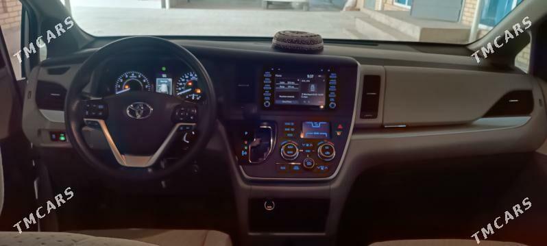 Toyota Sienna 2020 - 445 000 TMT - Мары - img 3
