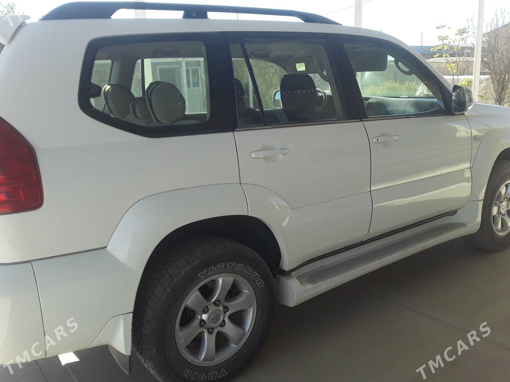 Toyota Land Cruiser Prado 2005 - 300 000 TMT - Gyzylarbat - img 3