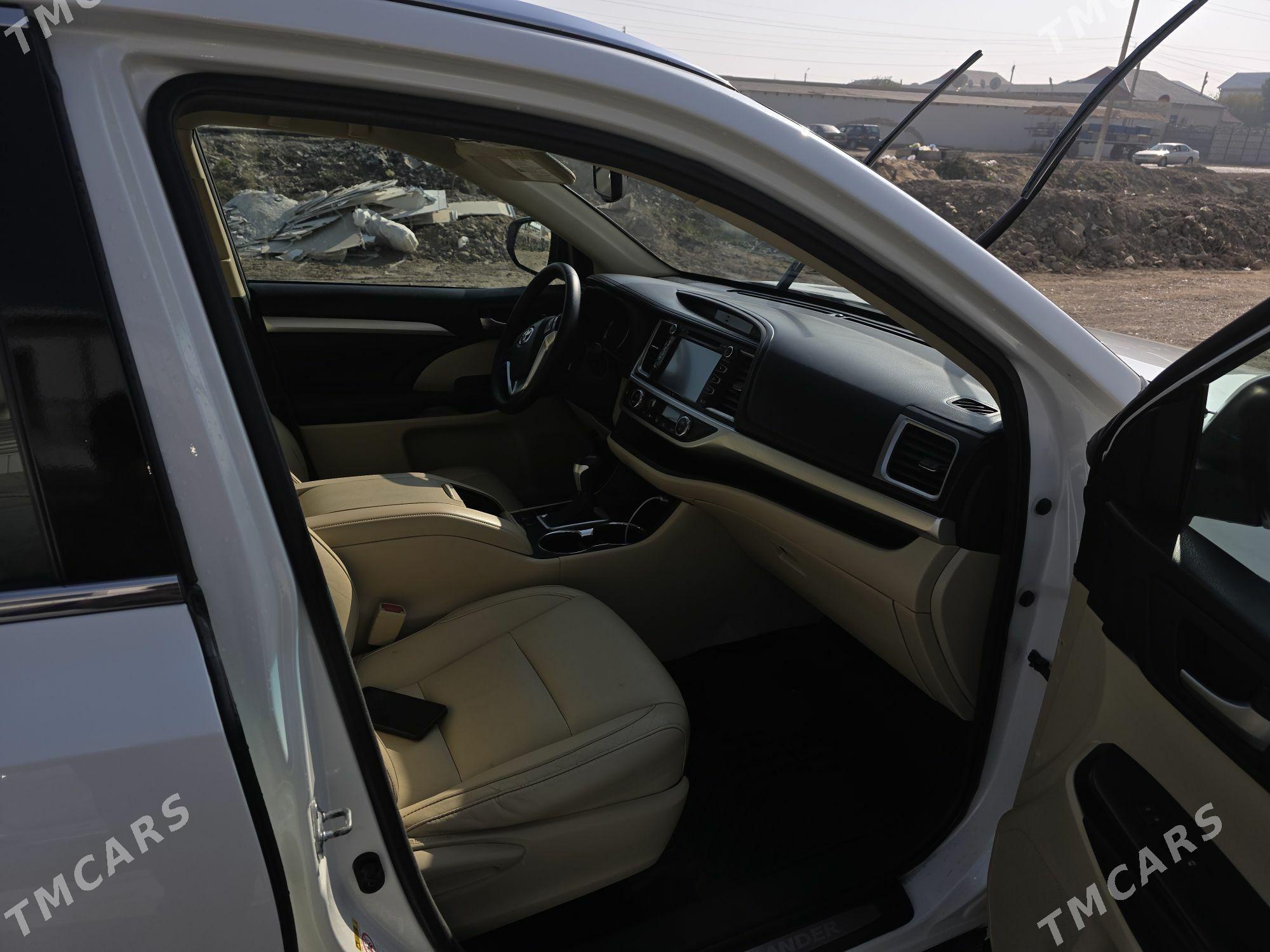 Toyota Highlander 2016 - 330 000 TMT - Мары - img 2