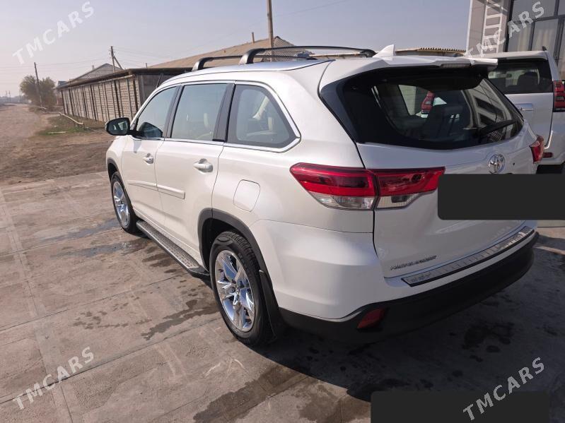 Toyota Highlander 2016 - 330 000 TMT - Мары - img 3