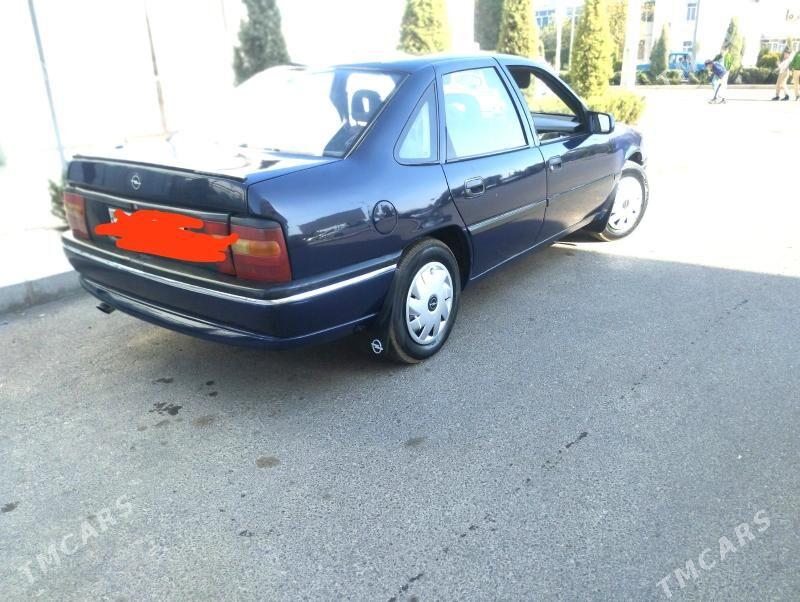 Opel Vectra 1990 - 36 000 TMT - Mary - img 2