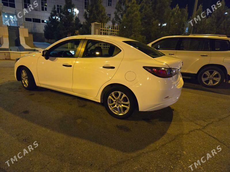 Toyota Yaris iA 2018 - 140 000 TMT - Мары - img 4