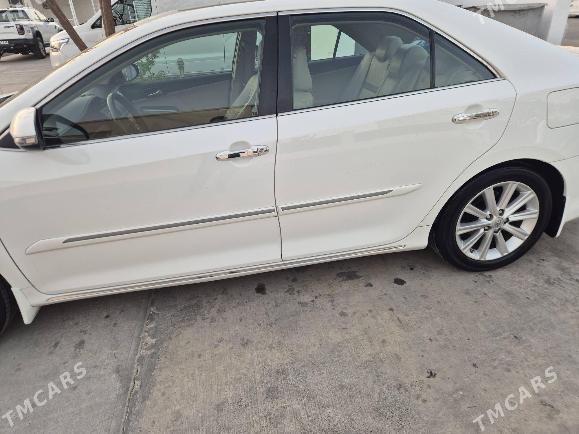 Toyota Camry 2013 - 290 000 TMT - Ашхабад - img 3