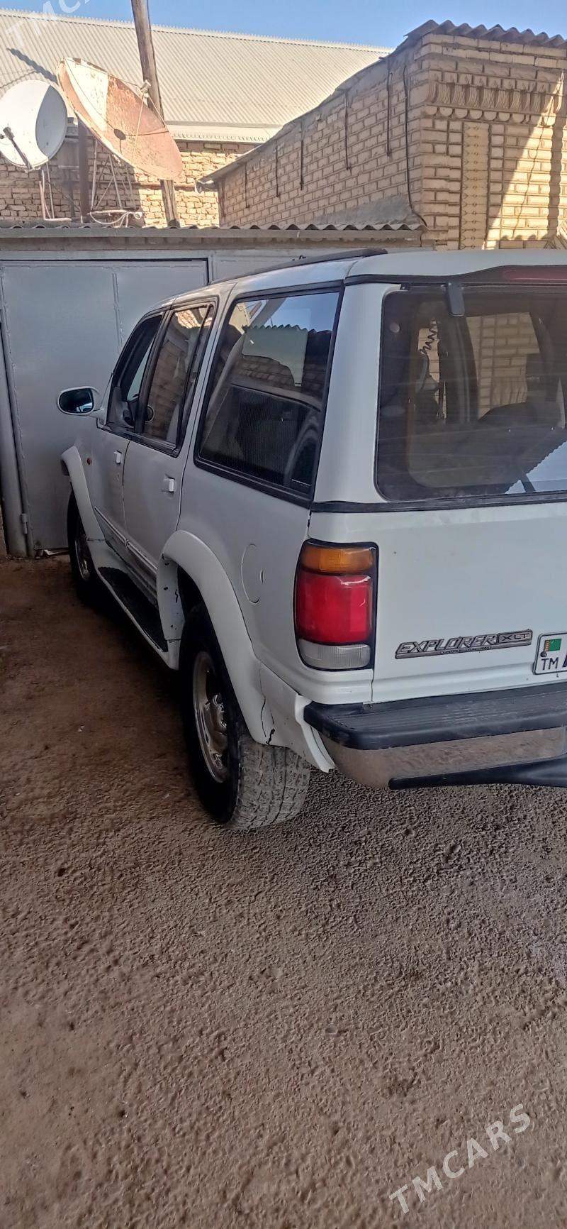 Ford Explorer 1995 - 40 000 TMT - Sarahs - img 2