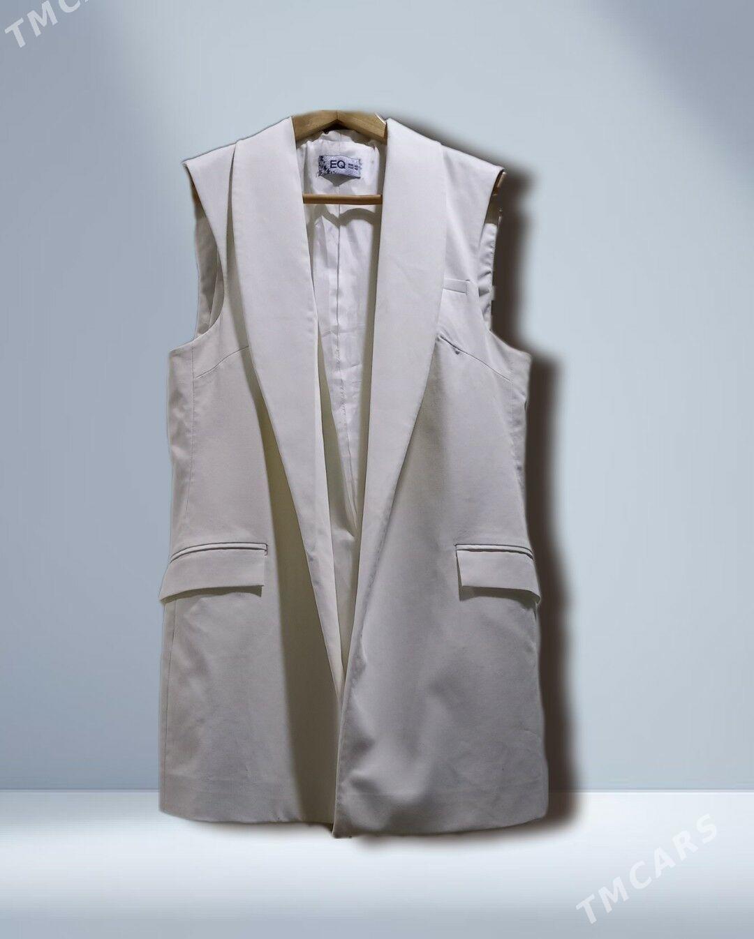 польто и безрукавка - Aşgabat - img 2