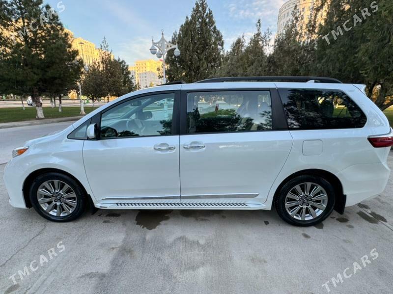 Toyota Sienna 2018 - 430 000 TMT - Хитровка - img 3